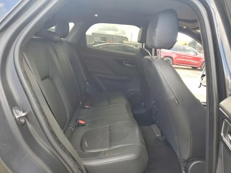 2020 JAGUAR F-PACE PREMIUM  