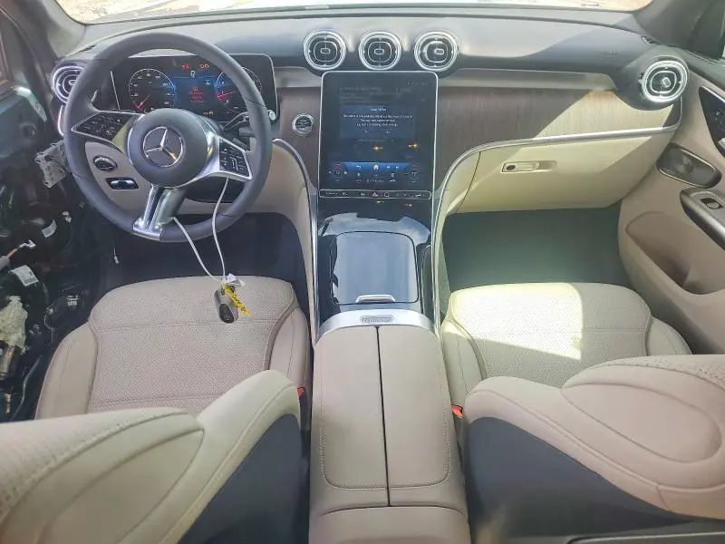 2026 MERCEDES-BENZ GLC 300 4MATIC  