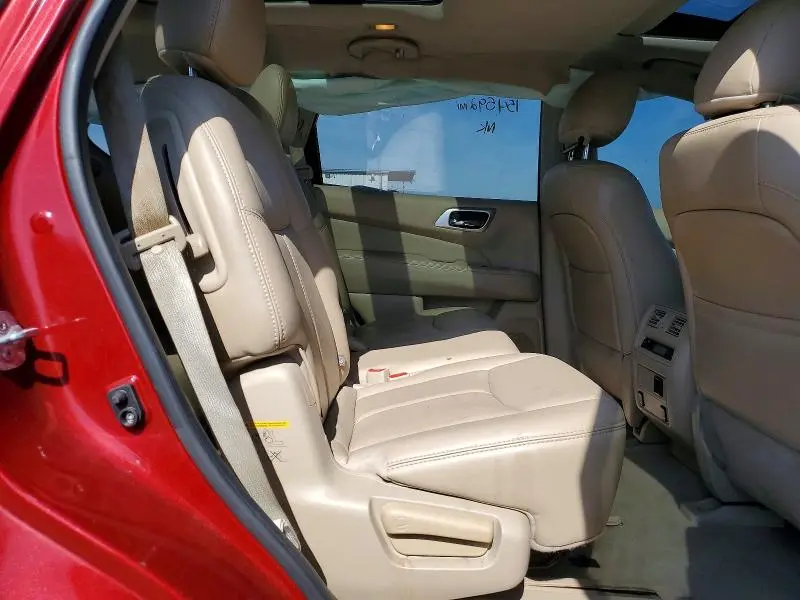 2015 NISSAN PATHFINDER SL  