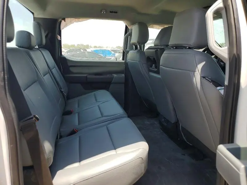 2025 FORD F150 XL  