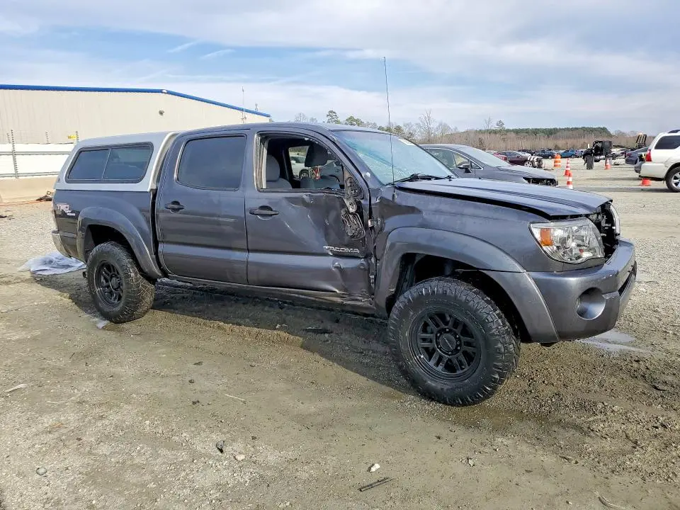 2010 TOYOTA TACOMA V6  