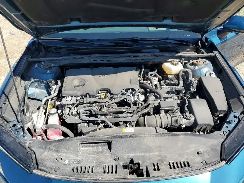 2025 TOYOTA CAMRY XLE  