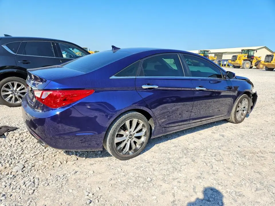 2011 HYUNDAI SONATA SE  