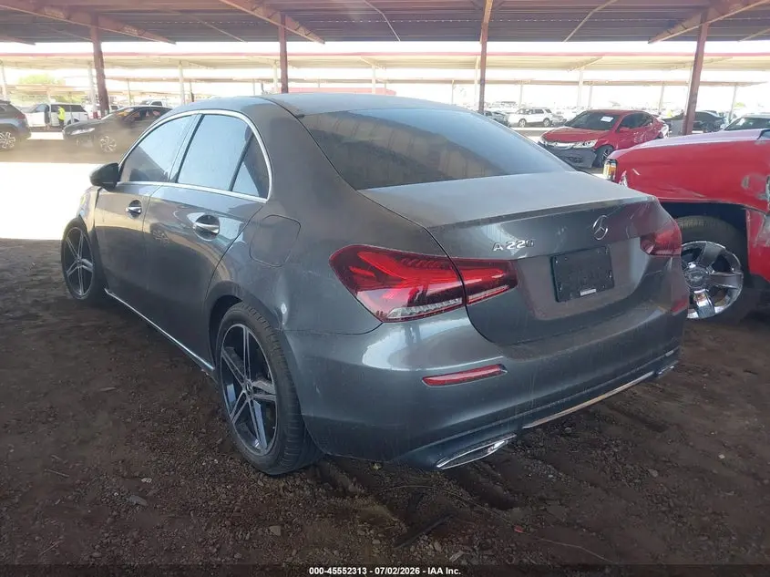 2019 MERCEDES-BENZ A 220  