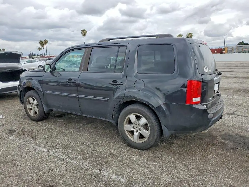 2011 HONDA PILOT EX  