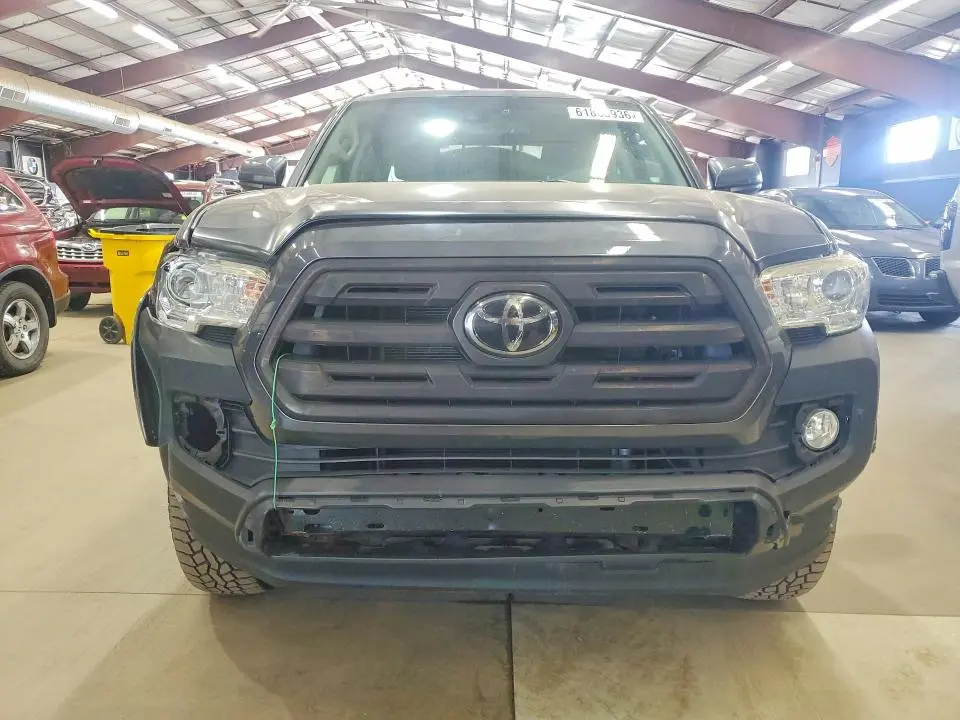 2019 TOYOTA TACOMA SR5 V6  