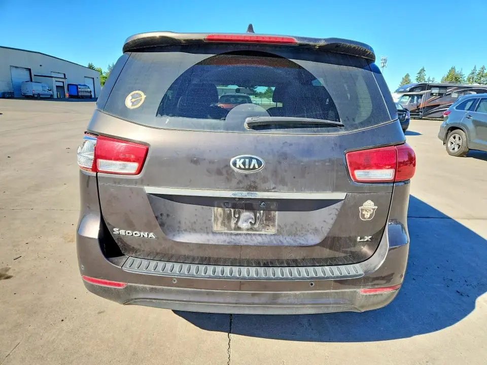 2016 KIA SEDONA LX  