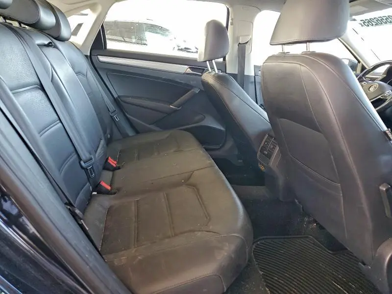 2019 VOLKSWAGEN PASSAT WOLFSBURG  