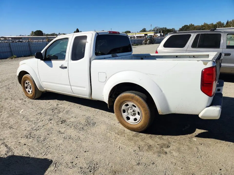 2017 NISSAN FRONTIER S  