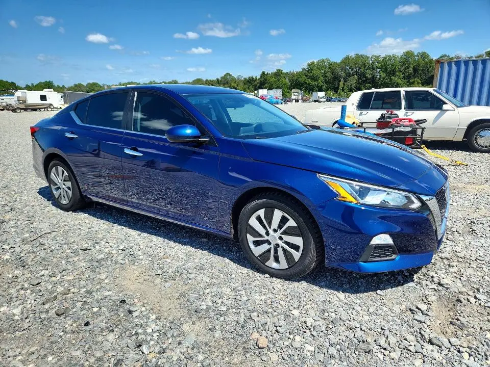 2020 NISSAN ALTIMA S  