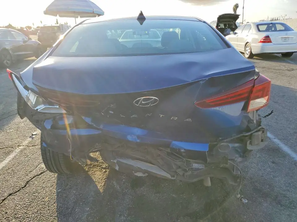 2019 HYUNDAI ELANTRA SEL  