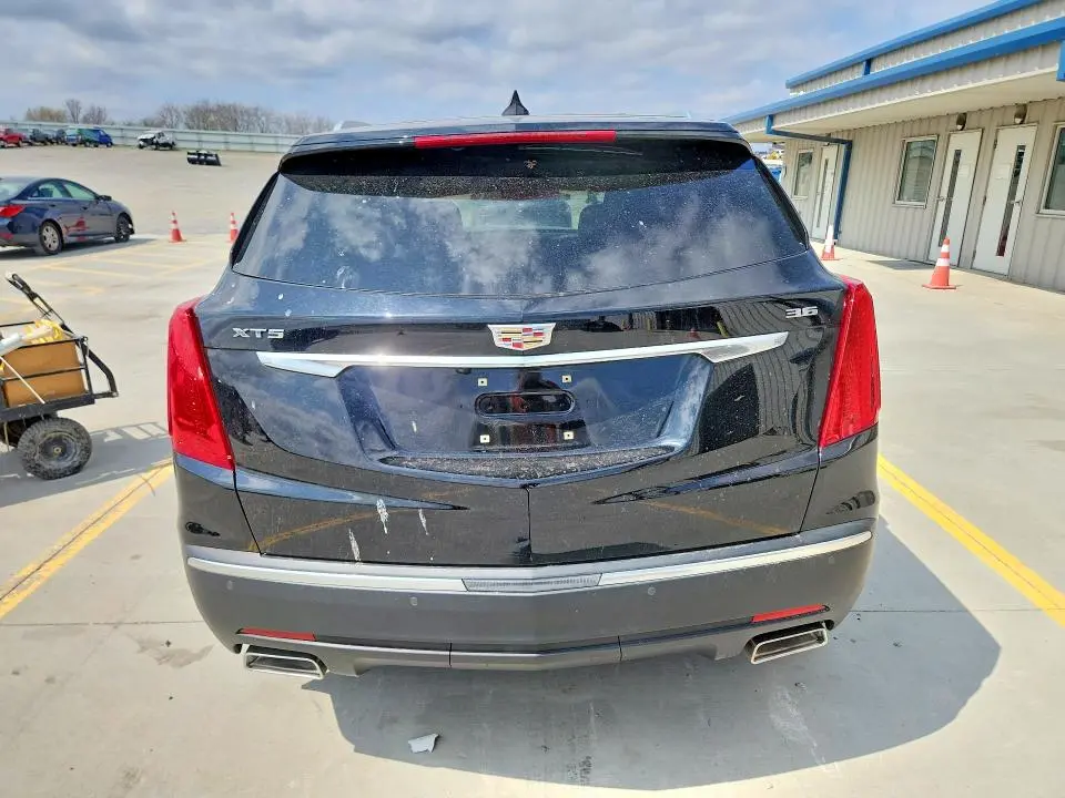 2018 CADILLAC XT5 LUXURY  
