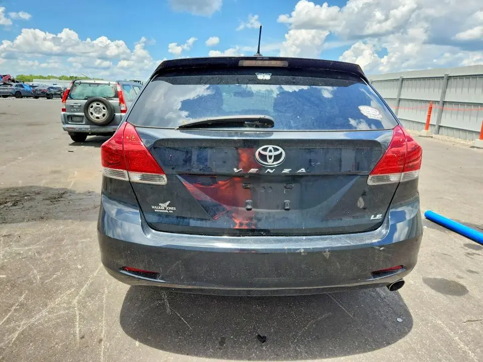 2015 TOYOTA VENZA LE  