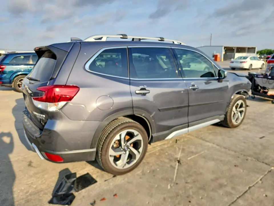 2022 SUBARU FORESTER TOURING  