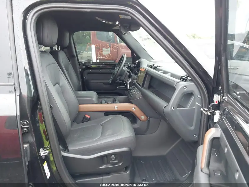2024 LAND ROVER DEFENDER 110 P400 X