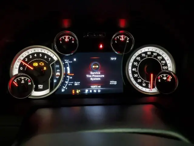 2015 RAM 1500 SPORT