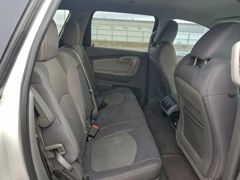 2012 CHEVROLET TRAVERSE LT  