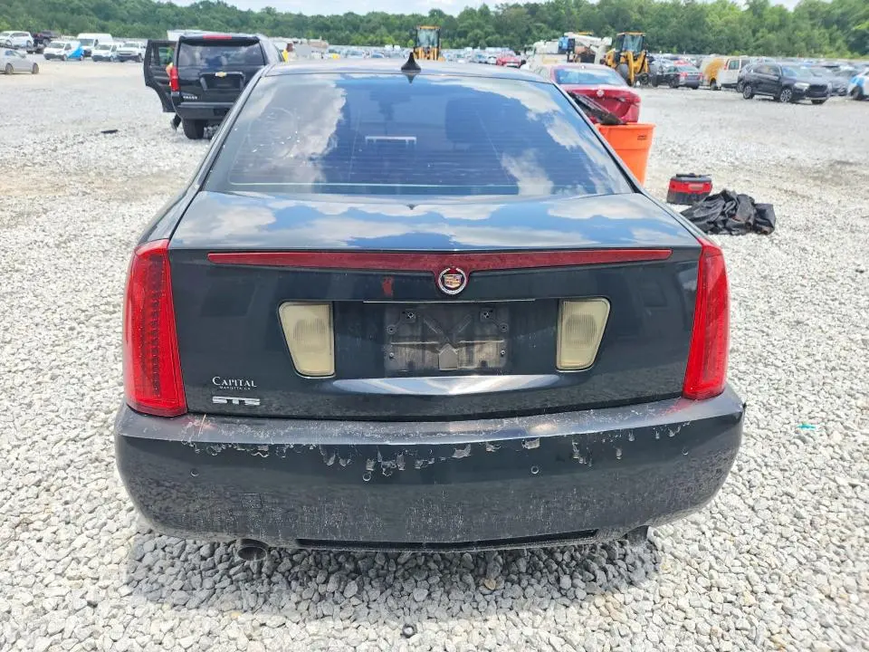 2011 CADILLAC STS LUXURY  