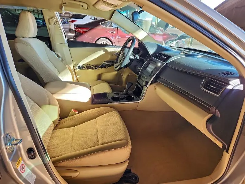 2016 TOYOTA CAMRY LE  