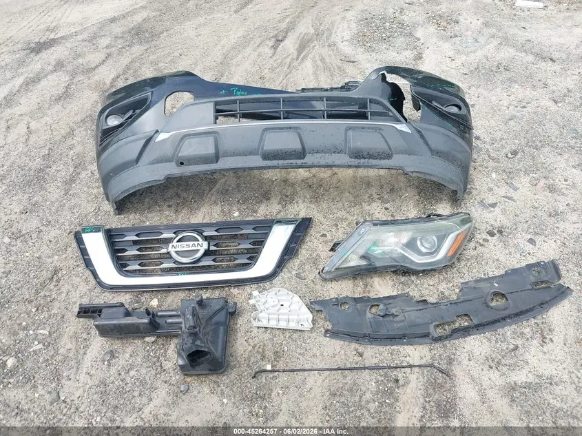2018 NISSAN PATHFINDER SV