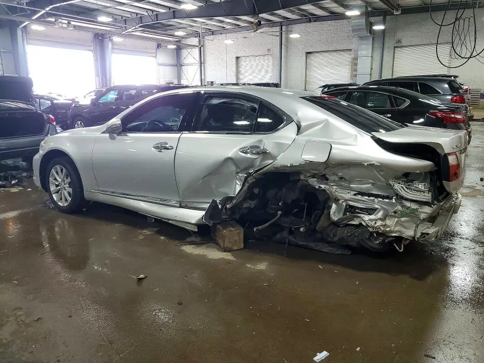 2010 LEXUS LS 460  