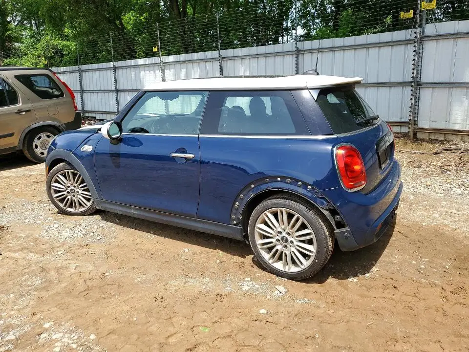 2017 MINI COOPER S  