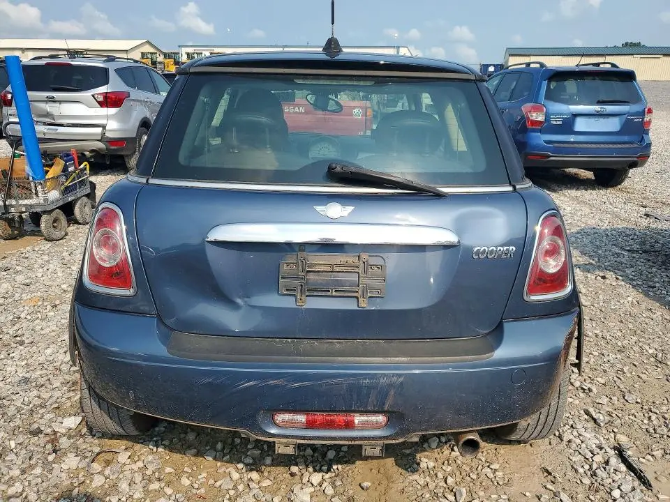 2011 MINI COOPER   