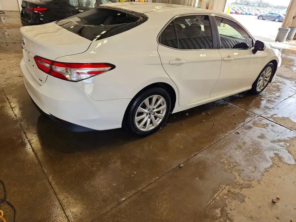 2018 TOYOTA CAMRY LE  