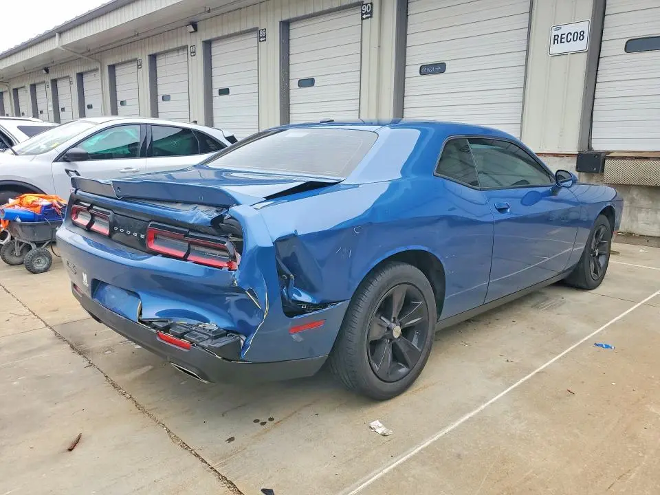2022 DODGE CHALLENGER SXT  