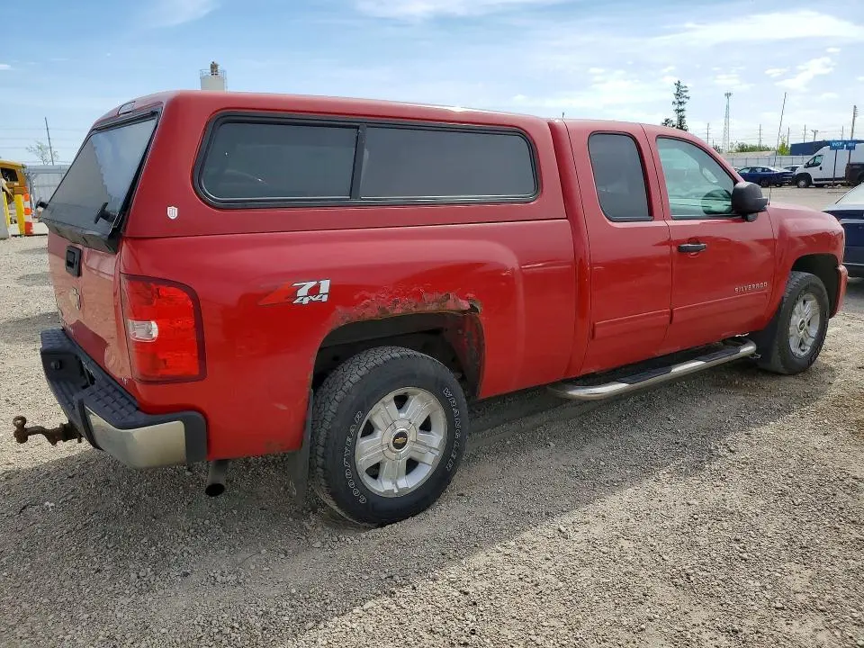 2011 CHEVROLET SILVERADO K1500 LT  