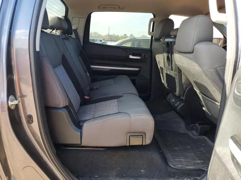 2017 TOYOTA TUNDRA SR5 4.6L V8