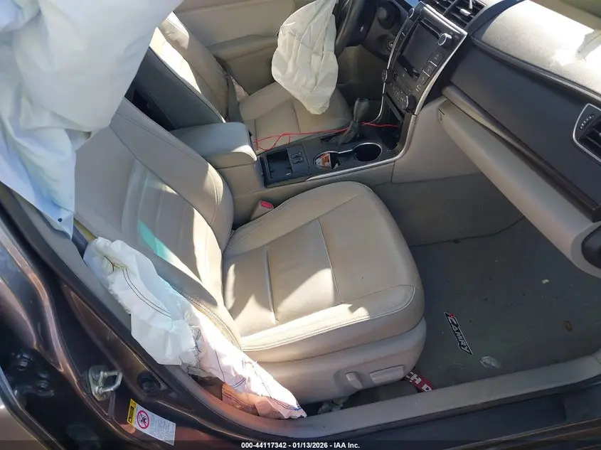 2017 TOYOTA CAMRY XLE