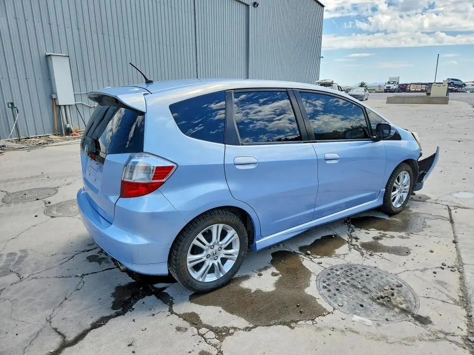 2010 HONDA FIT SPORT  