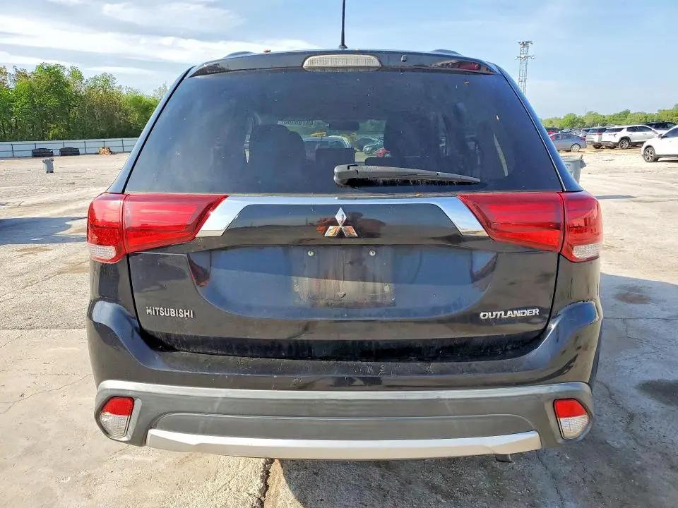 2016 MITSUBISHI OUTLANDER ES  