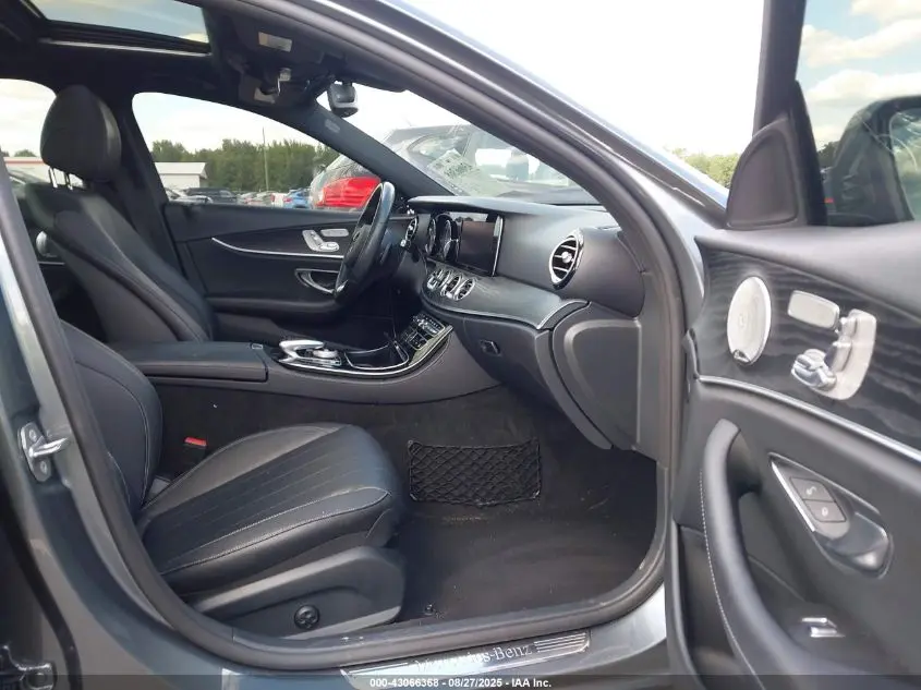 2017 MERCEDES-BENZ E 300  