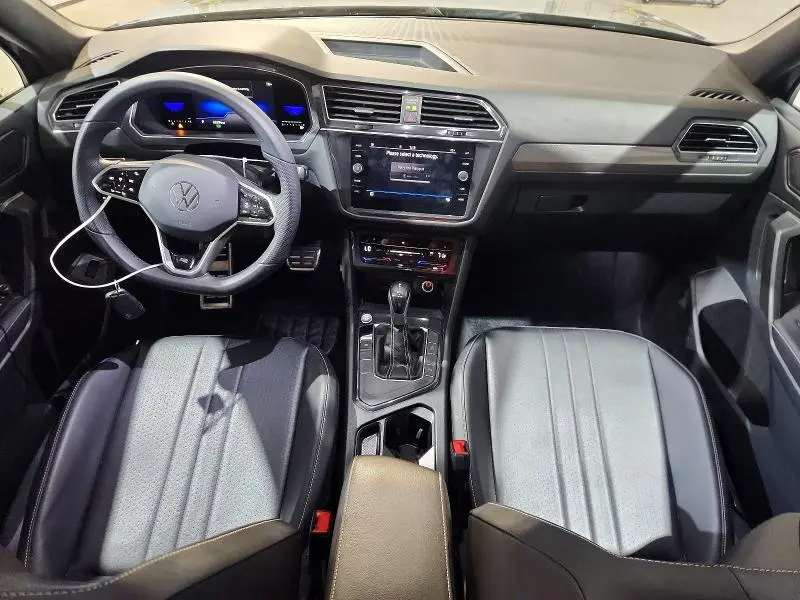 2022 VOLKSWAGEN TIGUAN SE R-LINE BLACK  