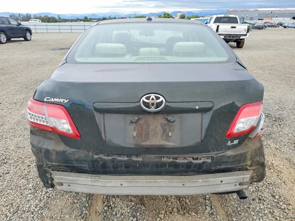 2010 TOYOTA CAMRY LE  