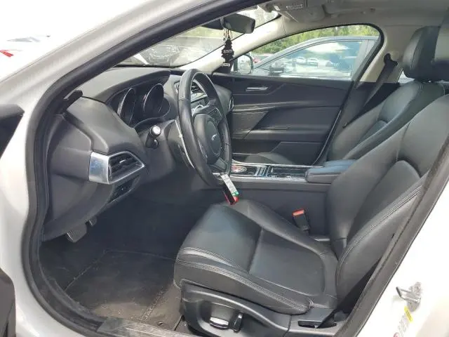 2019 JAGUAR XE   