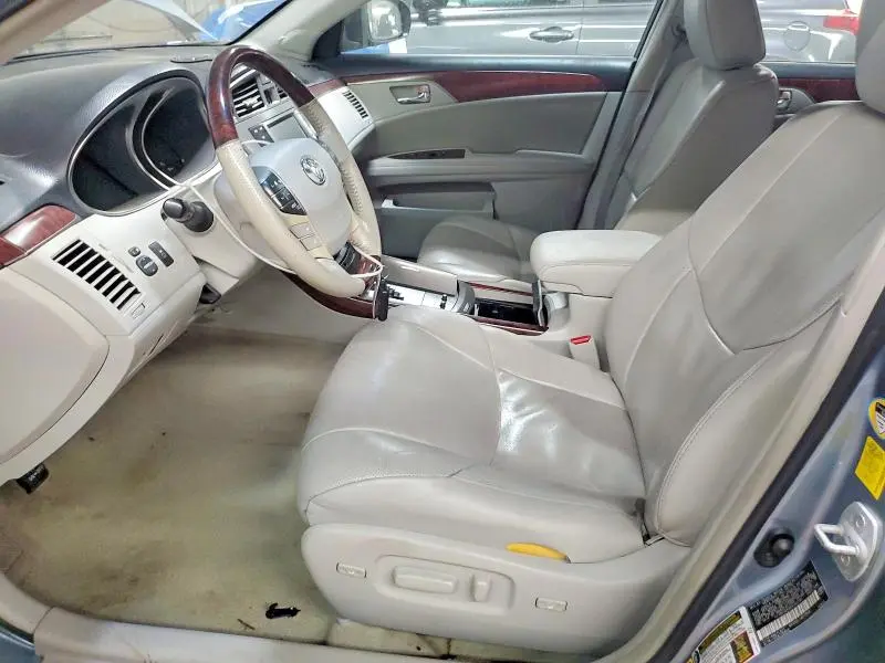 2011 TOYOTA AVALON LIMITED  