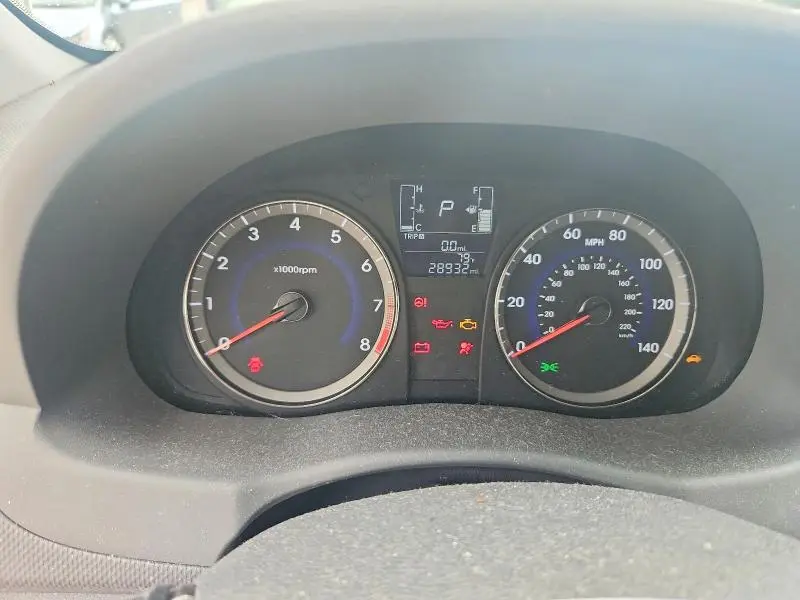 2015 HYUNDAI ACCENT GLS  