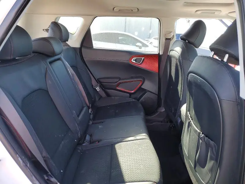 2025 KIA SOUL GT-LINE  