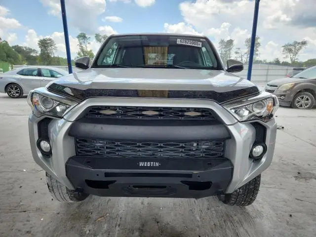2015 TOYOTA 4RUNNER SR5  