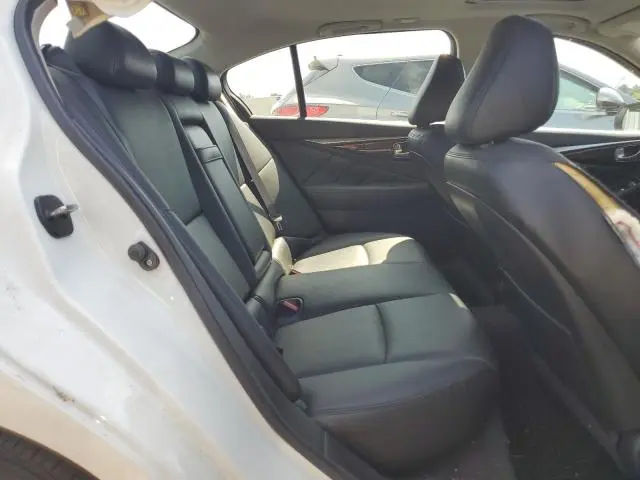 2018 INFINITI Q50 LUXE  