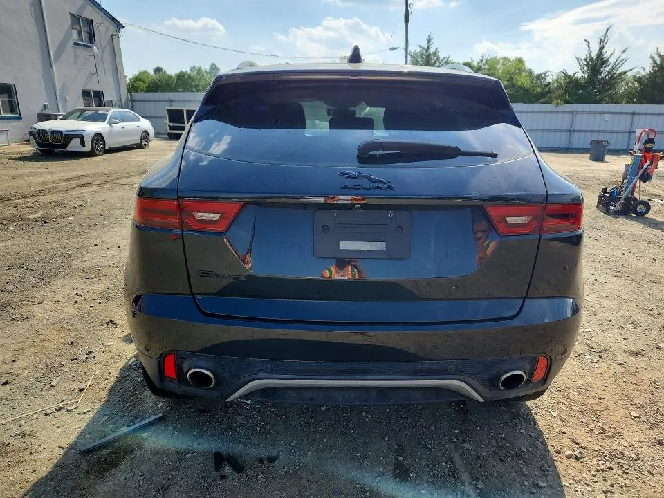 2022 JAGUAR E-PACE SE  