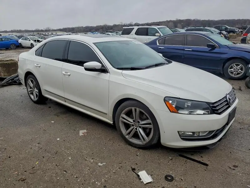 2013 VOLKSWAGEN PASSAT SEL  