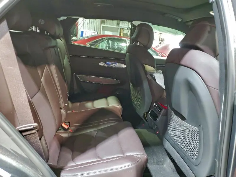 2022 GENESIS GV70 BASE  