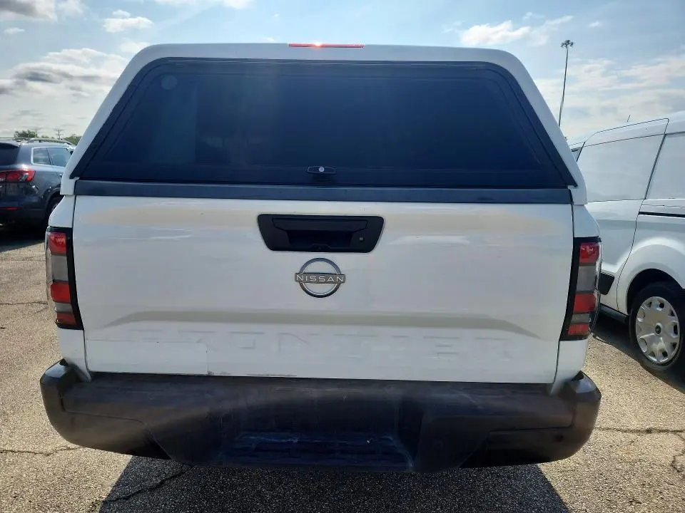 2024 NISSAN FRONTIER S  