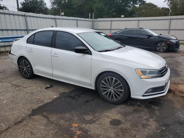 2016 VOLKSWAGEN JETTA SPORT