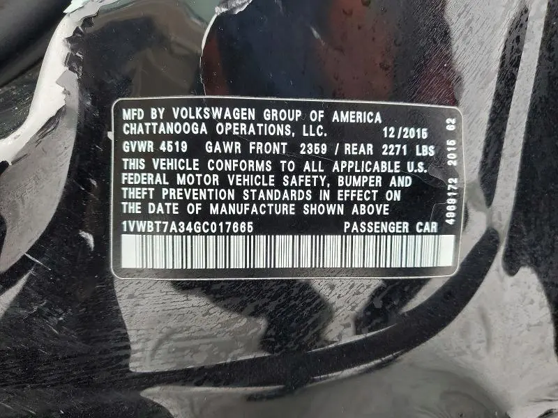 2016 VOLKSWAGEN PASSAT SE  