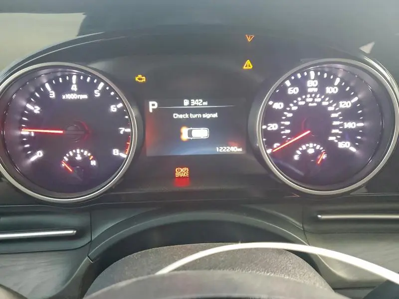 2023 KIA CARNIVAL EX  